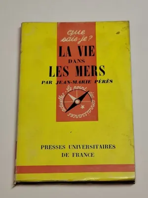 LA VIE DANS LES MERS